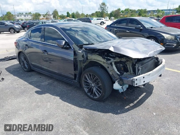 2019 Acura ILX w/Premium/A-Spec Pkg with VIN 19UDE2F8XKA003403, listed as a IAAI auction lot 40404184 with 68,680 mi miles. Bid and sale history available at carsss.com. Image 1.