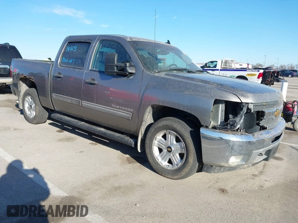 2012 Chevrolet Silverado 1500 LT with VIN 1GCPKSE76CF168365, listed as a IAAI auction lot 41814255 with 288,900 mi miles and . Bid and sale history available at DreamBid. Image 1.
