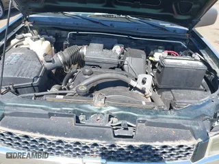 2005 Chevrolet Colorado LS Z71 with VIN 1GCDT196758259387, listed as a IAAI auction lot 42091389 with 191,802 mi miles. Bid and sale history available at carsss.com. Image 10.