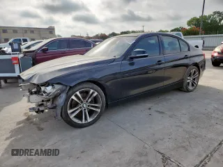 2012 BMW 3 Series 328i z VIN WBA3A5C56CF344526, wystawiony jako Copart lot #65199045 z przebiegiem Nie podano mil oraz Czysty tytuł • Clean title. Historia ofert i sprzedaży dostępna na DreamBid. Obrazek 1.