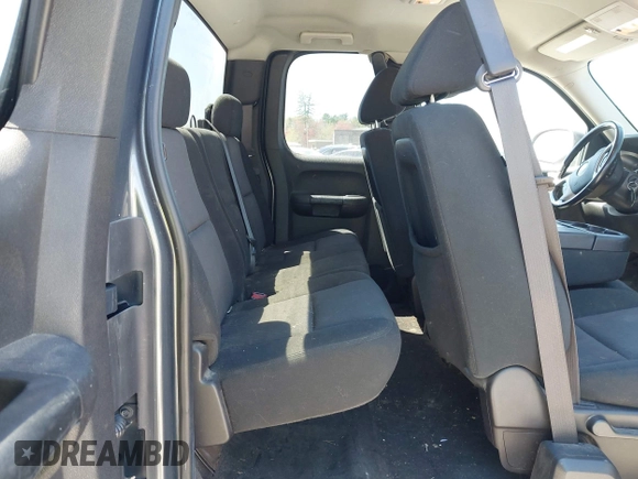 2011 Chevrolet Silverado 1500 LT with VIN 1GCRKSE36BZ417931, listed as a IAAI auction lot 42143166 with 180,033 mi miles and . Bid and sale history available at DreamBid. Image 8.