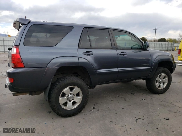2005 Toyota 4Runner SR5 with VIN JTEZU14R558028374, listed as a Copart auction lot 51008995 with 261,032 mi miles and Salvage Title. Bid and sale history available at carsss.com. Image 3.