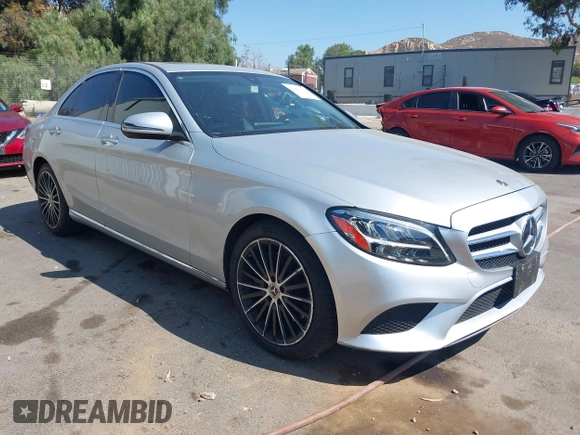 2020 Mercedes-Benz C 300 с VIN W1KWF8DB4LR579695, выставлен на аукционе IAAI как лот 42401232 с пробегом 76 765 миль миль и . История ставок и продаж доступна на DreamBid. Изображение 1.