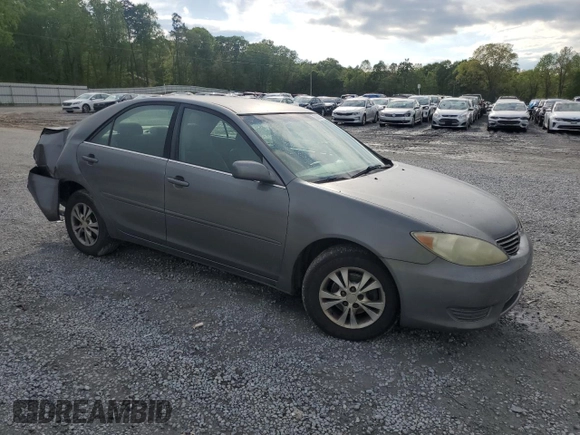 2005 Toyota Camry LE with VIN 4T1BF32K45U599214, listed as a Copart auction lot 52609295 with 304,316 mi miles and Salvage Title. Bid and sale history available at DreamBid. Image 4.