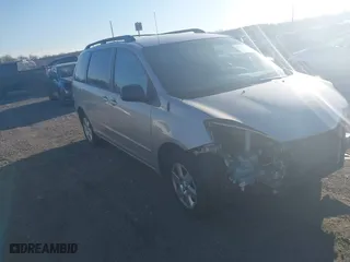 2010 Toyota Sienna CE with VIN 5TDKK4CC5AS292114, listed as a IAAI auction lot 41711957 with 181,129 mi miles. Bid and sale history available at carsss.com. Image 1.