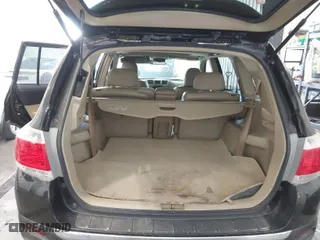 2012 Toyota Highlander with VIN 5TDBK3EH2CS163379, listed as a IAAI auction lot 41807409 with 202,554 mi miles. Bid and sale history available at carsss.com. Image 17.