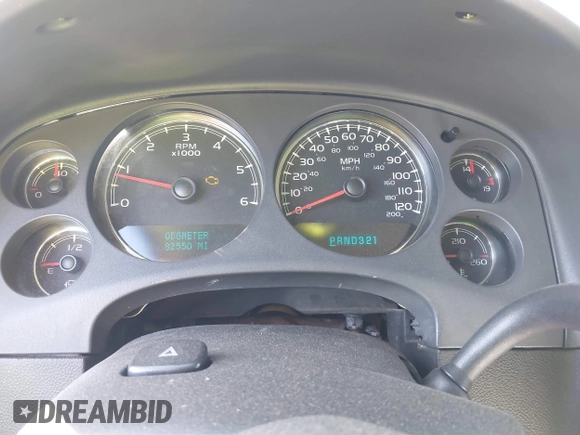 2007 Chevrolet Tahoe LT with VIN 1GNFC13037R231409, listed as a IAAI auction lot 42303972 with 82,550 mi miles and . Bid and sale history available at DreamBid. Image 7.