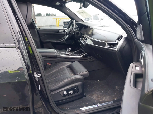 2019 BMW X7 xDrive50i with VIN 5UXCX4C58KLS35818, listed as a IAAI auction lot 41750098 with 69,661 mi miles. Bid and sale history available at carsss.com. Image 5.