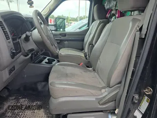 2016 Nissan NV S z VIN 1N6AF0LY6GN805550, wystawiony jako IAAI lot #42517032 z przebiegiem 238 389 mil mil oraz . Historia ofert i sprzedaży dostępna na DreamBid. Obrazek 33.