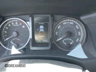 2023 Toyota Tacoma SR5 z VIN 3TMDZ5BN1PM163714, wystawiony jako IAAI lot #41814446 z przebiegiem 14 069 mil mil oraz . Historia ofert i sprzedaży dostępna na DreamBid. Obrazek 7.