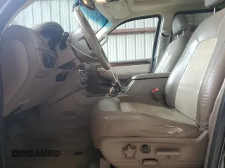 2002 Ford Explorer Eddie Bauer с VIN 1FMZU74K92ZC82049, выставлен на аукционе Copart как лот 66471525 с пробегом 124 694 миль миль и Чистый • Clean title. История ставок и продаж доступна на DreamBid. Изображение 7.