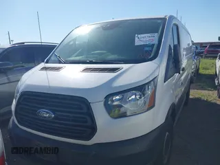 2019 Ford Transit z VIN 1FTYE1YM2KKA11865, wystawiony jako IAAI lot #42057856 z przebiegiem 71 214 mil mil oraz . Historia ofert i sprzedaży dostępna na DreamBid. Obrazek 6.