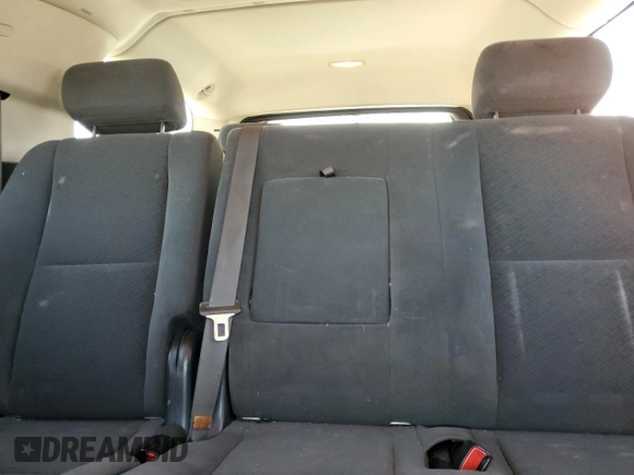 2008 GMC Yukon XL SLT with VIN 1GKFC16088R203521, listed as a Copart auction lot 45538025 with 136,944 mi miles and Salvage Title. Bid and sale history available at carsss.com. Image 10.