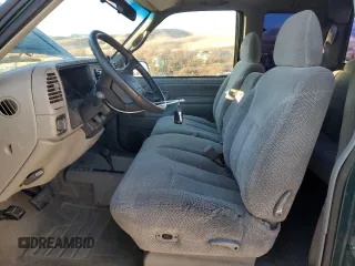 1995 GMC Sierra 1500 z VIN 2GTEK19K6S1580355, wystawiony jako Copart lot #87416254 z przebiegiem 162 829 mil mil oraz Szkody całkowita. Historia ofert i sprzedaży dostępna na DreamBid. Obrazek 7.
