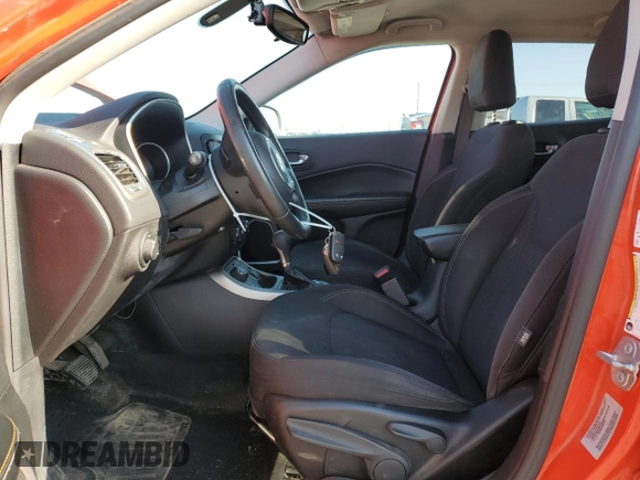 2017 Jeep Compass Sport z VIN 3C4NJDAB5HT642691, wystawiony jako Copart lot #54208335 z przebiegiem 183 359 mil mil oraz Szkoda całkowita • Salvage title. Historia ofert i sprzedaży dostępna na DreamBid. Obrazek 7.