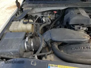 2000 Chevrolet Silverado 1500 LS with VIN 1GCEC14T0YE113047, listed as a Copart auction lot 84749934 with 234,525 mi miles and Salvage title. Bid and sale history available at DreamBid. Image 15.