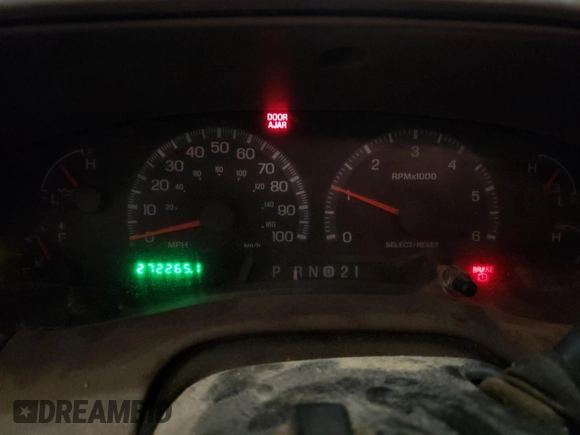 1999 Ford F-150 z VIN 1FTRF18W5XKB44503, wystawiony jako Copart lot #82359574 z przebiegiem 272 265 mil mil oraz Szkoda całkowita • Salvage title. Historia ofert i sprzedaży dostępna na DreamBid. Obrazek 9.