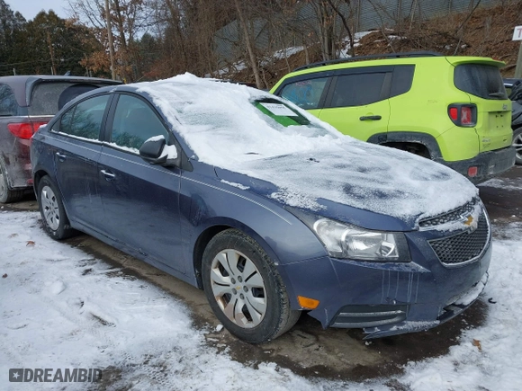 2014 Chevrolet Cruze LS with VIN 1G1PB5SG7E7142059, listed as a IAAI auction lot 41435050 with 106,067 mi miles. Bid and sale history available at carsss.com. Image 1.