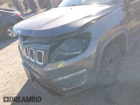 2018 Jeep Compass Sport with VIN 3C4NJDAB7JT481279, listed as a IAAI auction lot 40633532 with 87,675 mi miles and . Bid and sale history available at DreamBid. Image 6.
