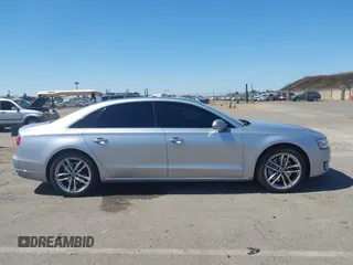 2015 Audi A8 3.0T z VIN WAU3GAFD6FN033635, wystawiony jako IAAI lot #42327204 z przebiegiem 87 167 mil mil oraz . Historia ofert i sprzedaży dostępna na DreamBid. Obrazek 13.