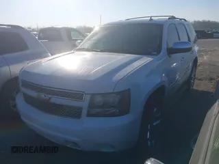 2010 Chevrolet Tahoe LTZ with VIN 1GNUKCE01AR197786, listed as a IAAI auction lot 41659828 with 288,151 mi miles and . Bid and sale history available at DreamBid. Image 17.