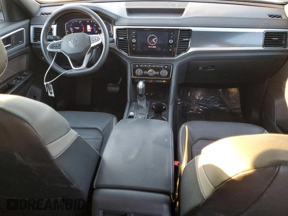 2021 Volkswagen Atlas SEL Premium z VIN 1V2TC2CA0MC204403, wystawiony jako Copart lot #83546004 z przebiegiem 30 314 mil mil oraz Szkoda całkowita • Salvage title. Historia ofert i sprzedaży dostępna na DreamBid. Obrazek 8.