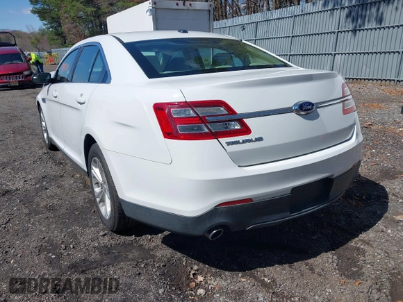 2015 Ford Taurus SE with VIN 1FAHP2D80FG176157, listed as a IAAI auction lot 41985771 with 102,252 mi miles and . Bid and sale history available at carsss.com. Image 3.