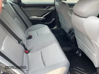 2018 Honda Accord EX z VIN 1HGCV1F46JA245493, wystawiony jako Copart lot #61098775 z przebiegiem 140 992 mil mil oraz Szkoda całkowita • Salvage title. Historia ofert i sprzedaży dostępna na DreamBid. Obrazek 6.