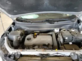 2018 Chevrolet Equinox Premier with VIN 2GNAXVEV4J6311755, listed as a Copart auction lot 67010725 with 104,590 mi miles and Salvage title. Bid and sale history available at DreamBid. Image 14.