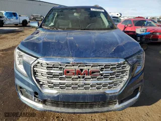 2024 GMC Terrain Denali with VIN 3GKALXEG9RL263117, listed as a Copart auction lot 41989835 with 5,341 mi miles and Salvage Title. Bid and sale history available at carsss.com. Image 5.