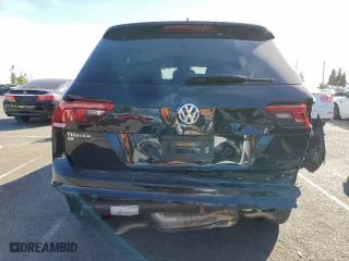 2020 Volkswagen Tiguan SE with VIN 3VV3B7AX2LM105721, listed as a Copart auction lot 79272814 with 59,887 mi miles and Salvage Title. Bid and sale history available at carsss.com. Image 6.
