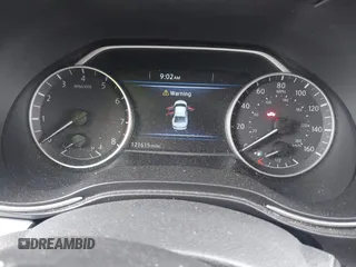 2018 Nissan Maxima SV z VIN 1N4AA6AP9JC369624, wystawiony jako IAAI lot #41902943 z przebiegiem 121 615 mil mil oraz . Historia ofert i sprzedaży dostępna na DreamBid. Obrazek 15.