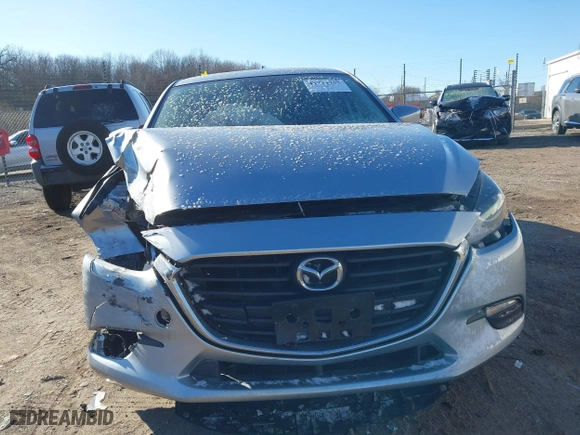 2018 Mazda Mazda3 4-Door Touring with VIN 3MZBN1V34JM179805, listed as a IAAI auction lot 41734757 with 59,468 mi miles. Bid and sale history available at carsss.com. Image 12.
