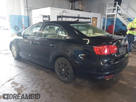 2011 Volkswagen Jetta SE with VIN 3VWDZ7AJ2BM052198, listed as a IAAI auction lot 41863300 with 88,178 mi miles and . Bid and sale history available at DreamBid. Image 3.