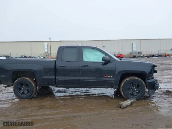 2018 Chevrolet Silverado 1500 LT with VIN 1GCVKREC0JZ323808, listed as a IAAI auction lot 41662857 with 138,110 mi miles. Bid and sale history available at carsss.com. Image 13.