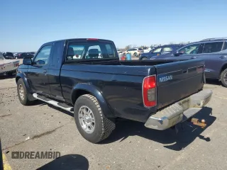 2000 Nissan Frontier XE z VIN 1N6ED26T3YC411827, wystawiony jako Copart lot #48612455 z przebiegiem 140 373 mil mil oraz Czysty tytuł • Clean title. Historia ofert i sprzedaży dostępna na DreamBid. Obrazek 2.