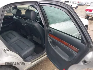 2000 Audi A4 с VIN WAUDH68D6YA166398, выставлен на аукционе IAAI как лот 41914420 с пробегом 74 629 миль миль и . История ставок и продаж доступна на DreamBid. Изображение 8.