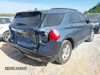2020 Ford Explorer XLT with VIN 1FMSK7DH5LGC41331, listed as a IAAI auction lot 41491137 with 28,242 mi miles. Bid and sale history available at carsss.com. Image 4.