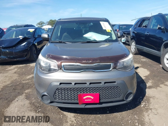 2015 Kia Soul with VIN KNDJN2A23F7216443, listed as a IAAI auction lot 41870360 with 103,753 mi miles. Bid and sale history available at carsss.com. Image 13.
