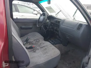 1998 Toyota Tacoma with VIN 4TANL42N0WZ136531, listed as a IAAI auction lot 41813971 with 354,777 mi miles. Bid and sale history available at carsss.com. Image 5.