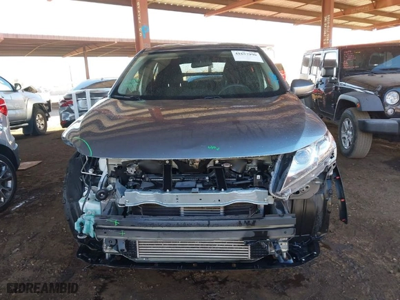 2018 Mitsubishi Eclipse Cross ES with VIN JA4AT3AA8JZ049894, listed as a IAAI auction lot 41657990 with 64,184 mi miles. Bid and sale history available at carsss.com. Image 13.