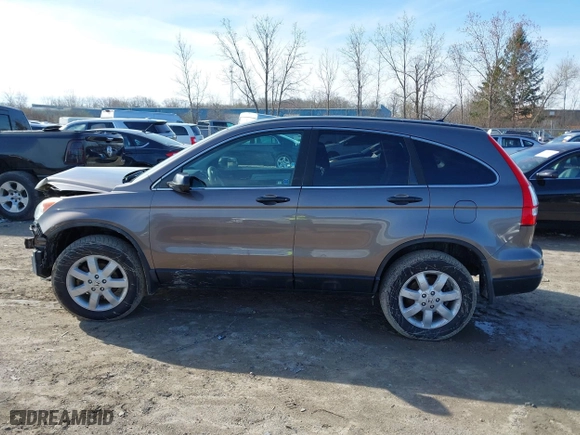 2011 Honda CR-V SE with VIN 5J6RE3H43BL004508, listed as a IAAI auction lot 41952270 with 212,502 mi miles. Bid and sale history available at carsss.com. Image 15.