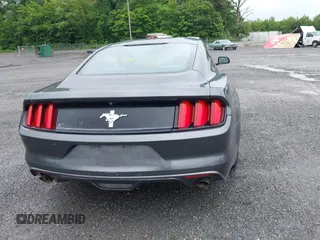 2016 Ford Mustang V6 с VIN 1FA6P8AM0G5255711, выставлен на аукционе IAAI как лот 42424046 с пробегом Не указан миль и . История ставок и продаж доступна на DreamBid. Изображение 15.