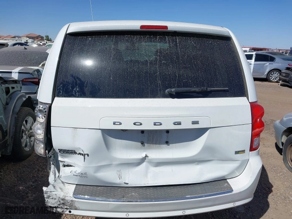 2018 Dodge Grand Caravan SE with VIN 2C4RDGBG6JR363926, listed as a IAAI auction lot 41539328 with 30,217 mi miles. Bid and sale history available at carsss.com. Image 16.