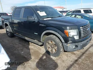 2011 Ford F-150 XLT with VIN 1FTFW1ET8BFC87962, listed as a IAAI auction lot 41660801 with 197,092 mi miles. Bid and sale history available at carsss.com. Image 1.