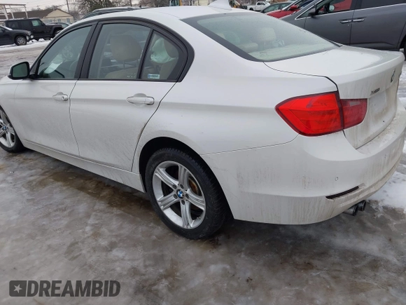 2015 BMW 3 Series 328i xDrive with VIN WBA3B5G52FNS19816, listed as a IAAI auction lot 41494526 with 67,550 mi miles. Bid and sale history available at carsss.com. Image 3.