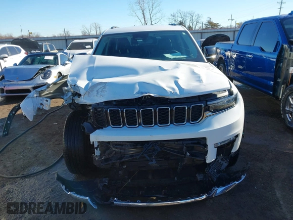 2022 Jeep Grand Cherokee Limited z VIN 1C4RJKBG7N8622646, wystawiony jako IAAI lot #41322751 z przebiegiem 37 728 mil mil oraz . Historia ofert i sprzedaży dostępna na DreamBid. Obrazek 13.