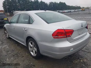 2013 Volkswagen Passat SE w/Sunroof with VIN 1VWBP7A37DC078427, listed as a IAAI auction lot 41942792 with 111,568 mi miles. Bid and sale history available at carsss.com. Image 3.