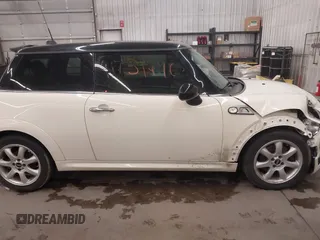 2010 MINI Hardtop S with VIN WMWMF7C50ATZ71884, listed as a IAAI auction lot 41731490 with 55,864 mi miles and . Bid and sale history available at DreamBid. Image 14.