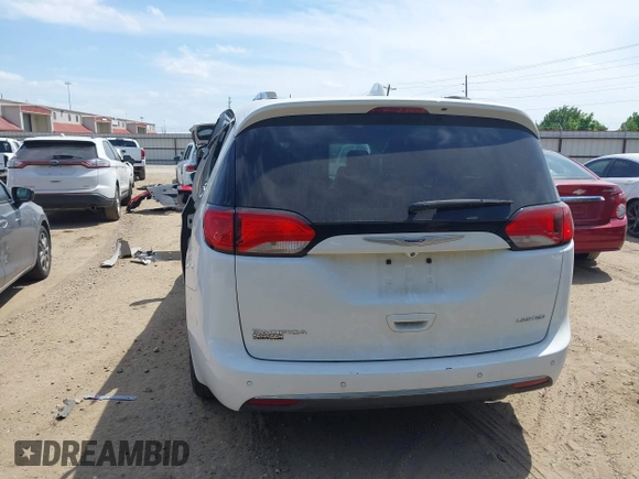 2020 Chrysler Pacifica Limited z VIN 2C4RC1GG6LR171708, wystawiony jako IAAI lot #42016454 z przebiegiem 97 162 mil mil oraz . Historia ofert i sprzedaży dostępna na DreamBid. Obrazek 17.